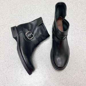 FRYE Veronica Flex Booties Black Round Toe Moto Style 7.5